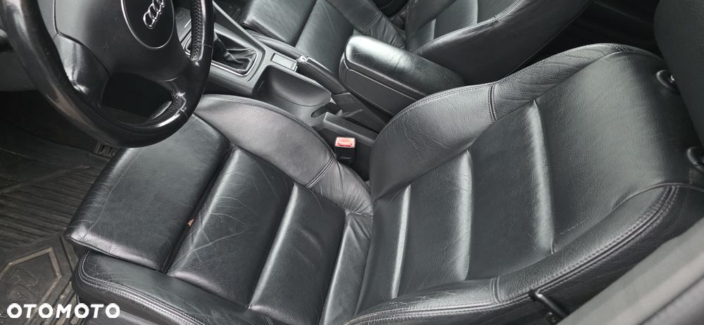 Audi A4 Avant 2.5 TDI - 7