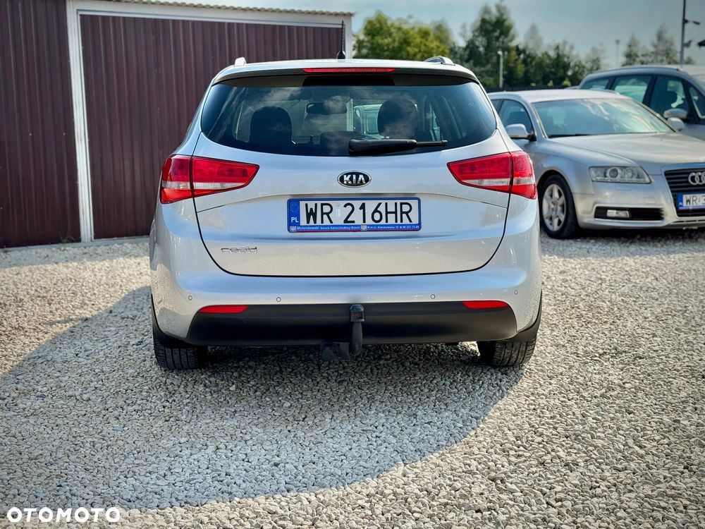 Kia Ceed 1.6 GDI DCT Platinum Edition - 11