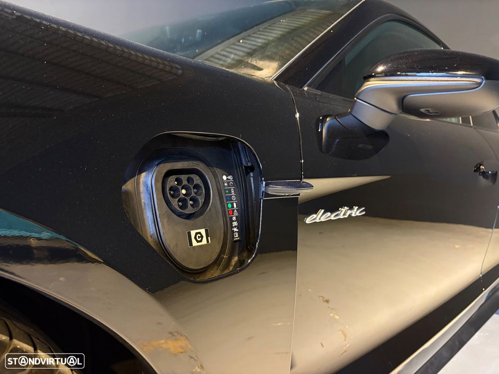 Porsche Taycan Bateria Performance Plus - 11