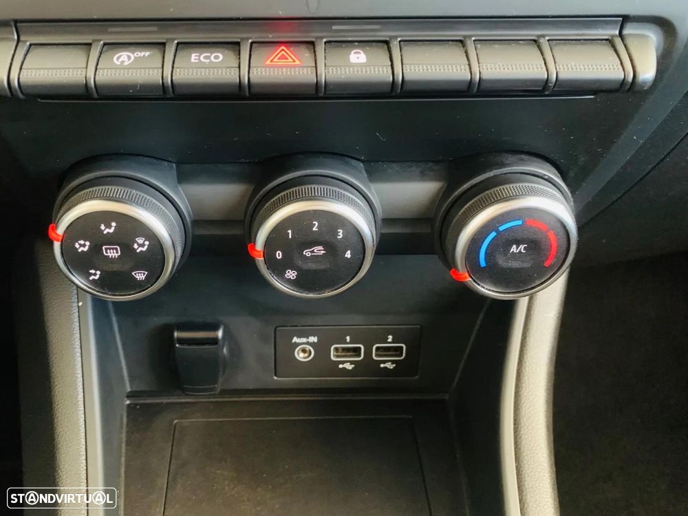 Renault Captur - 29