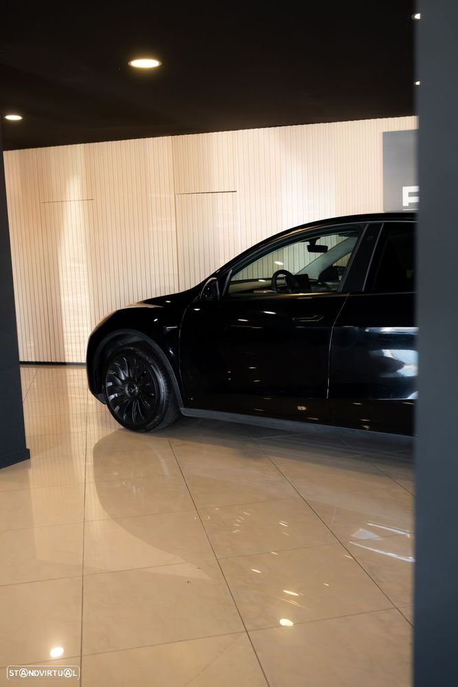 Tesla Model Y Tração Traseira - 18