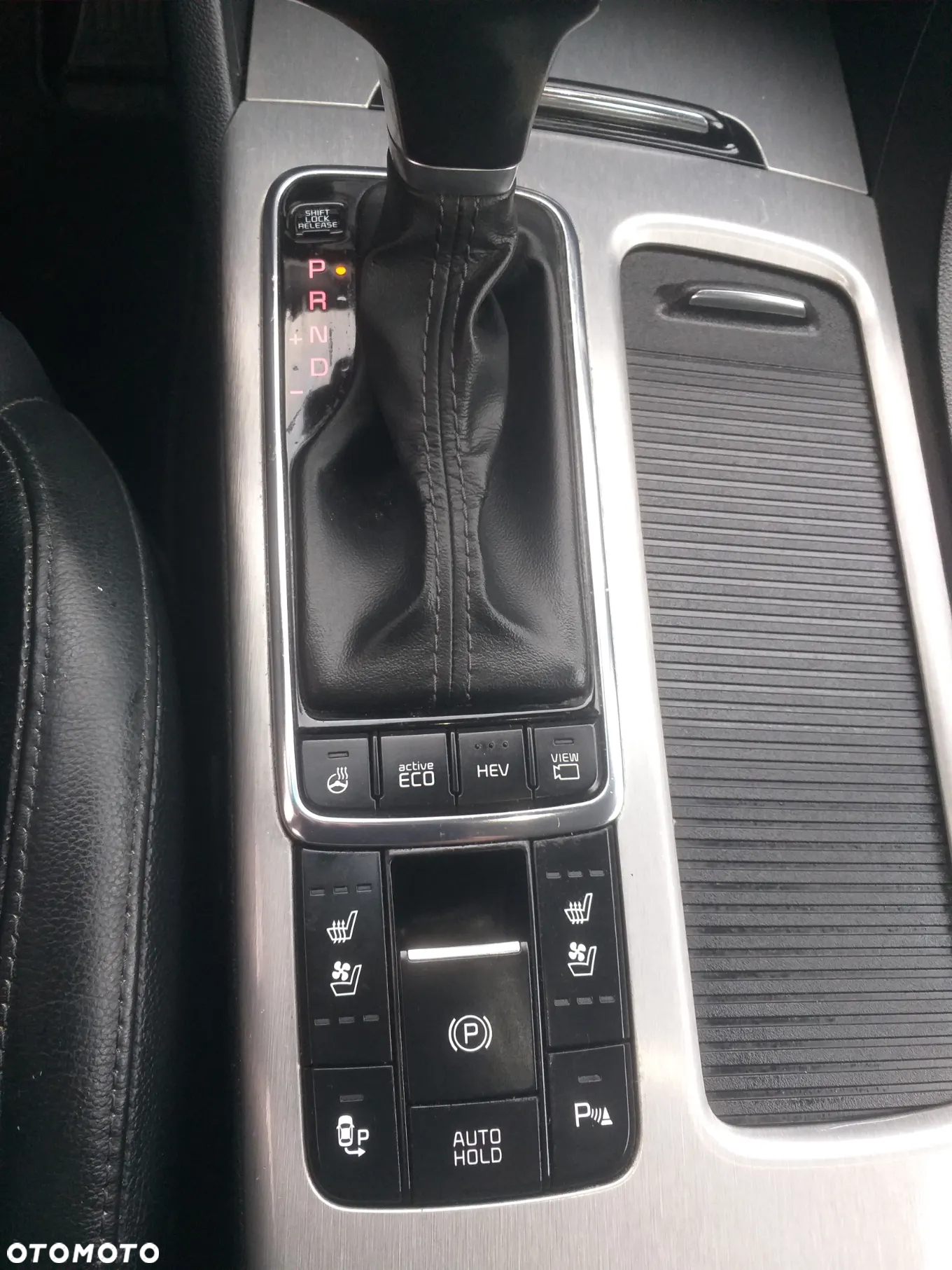Kia Optima Plug-in Hybrid - 13