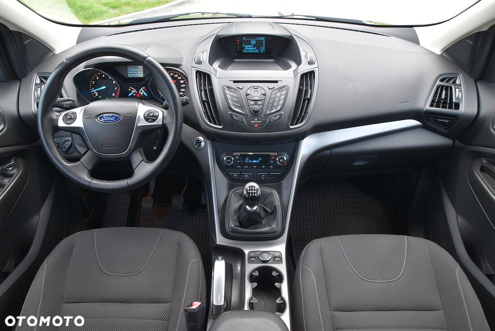Ford Kuga - 24