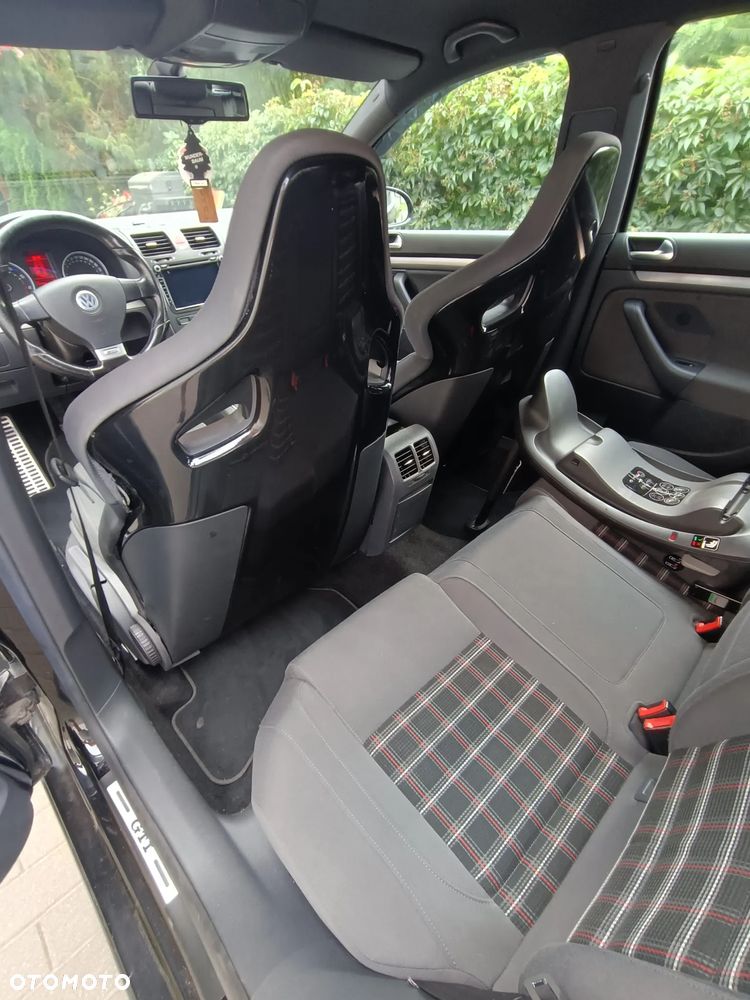 Volkswagen Golf 2.0 GTI - 18