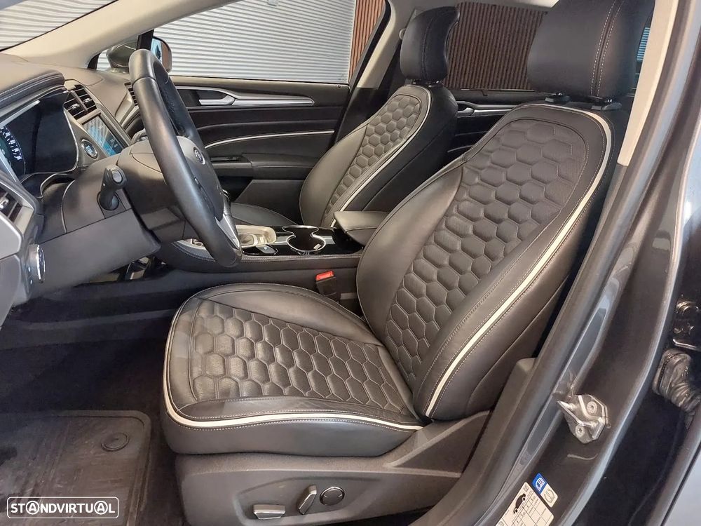 Ford Mondeo SW 2.0 TDCi Vignale - 15