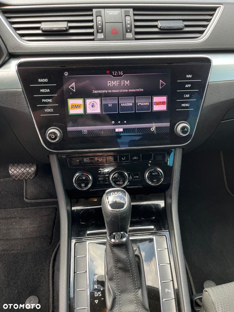 Skoda Superb 2.0 TDI DSG Style - 14