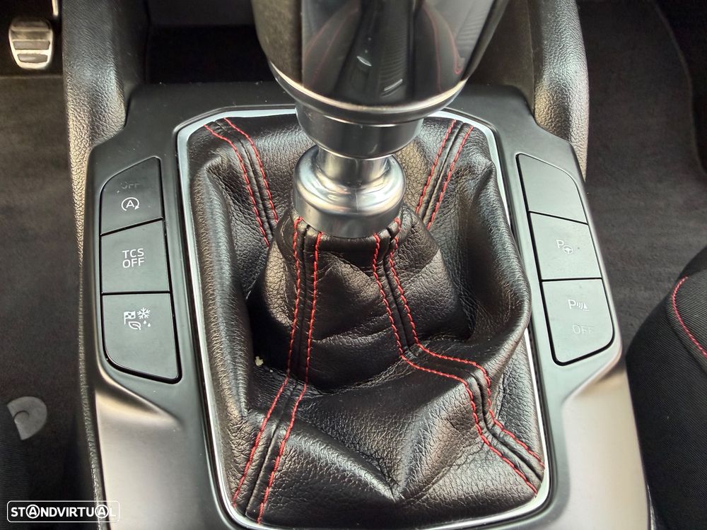 Ford Focus 1.0 EcoBoost ST-Line - 11