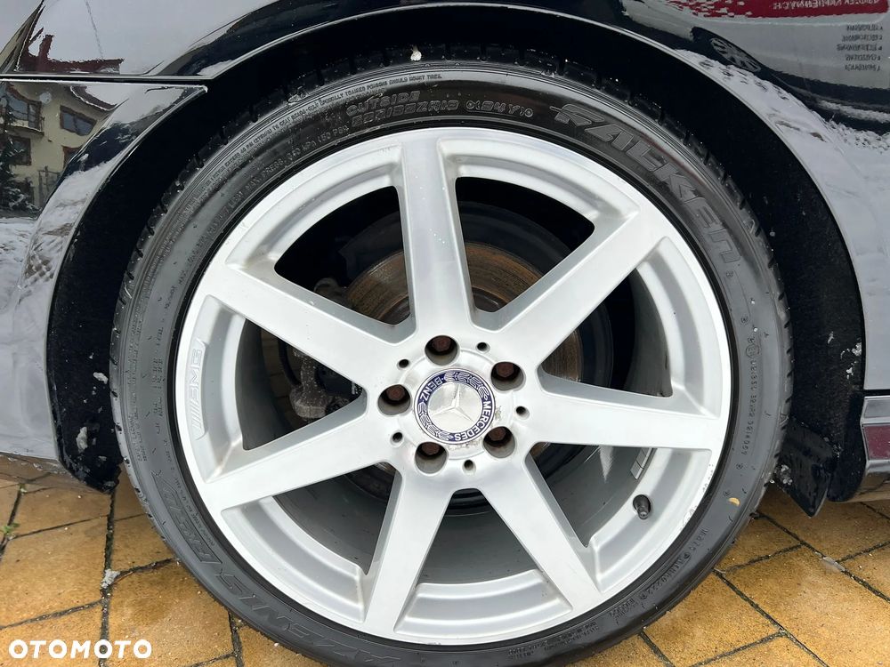 Mercedes-Benz Klasa C 180 Edition - 21