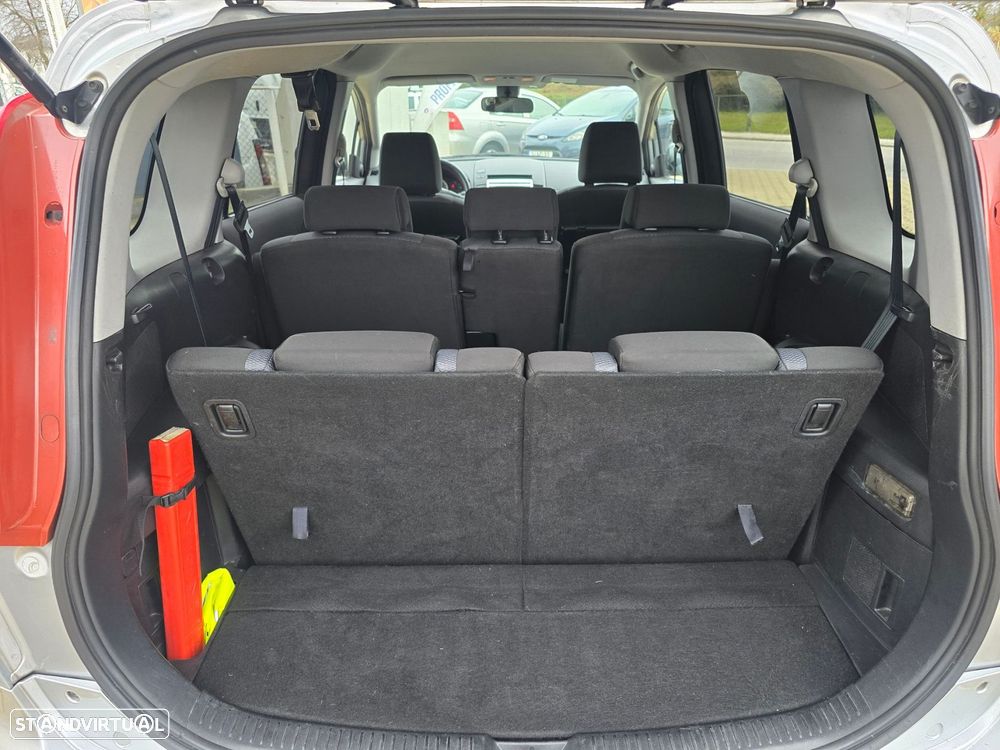 Mazda 5 MZR-CD 2.0 Sport - 17