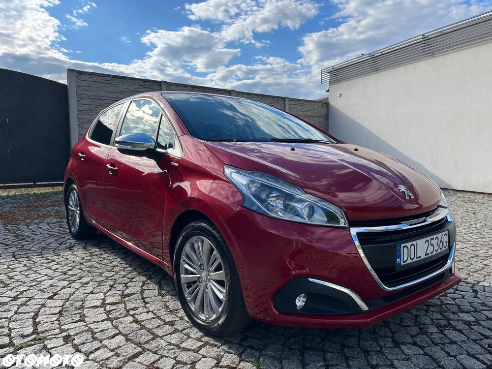 Peugeot 208 82 PureTech Style - 1