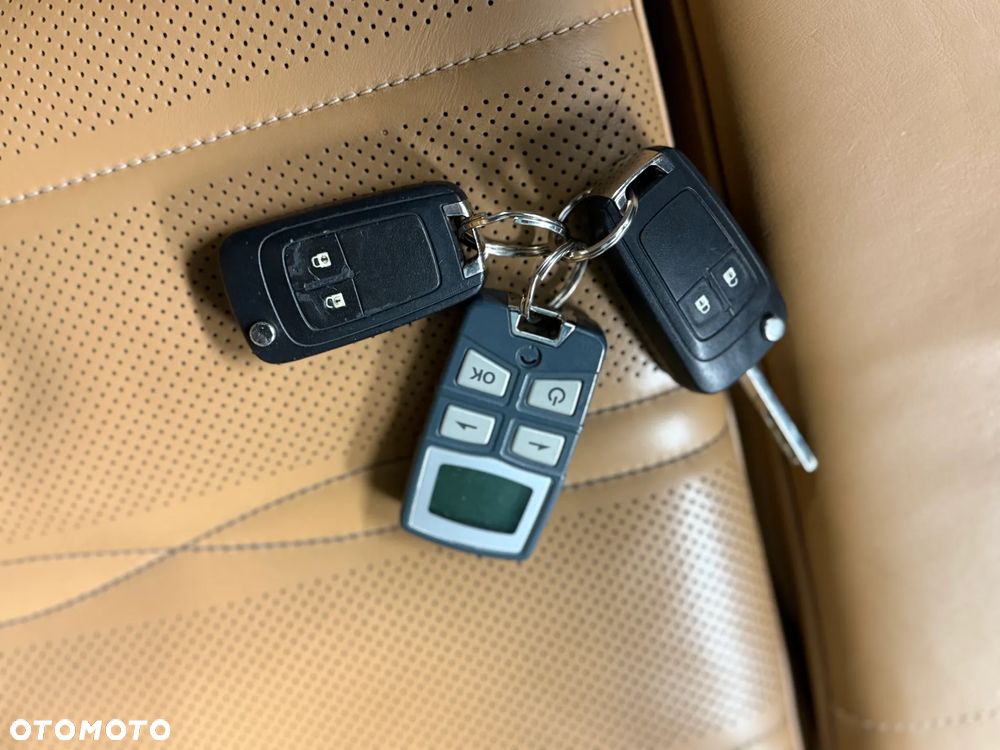 Opel Insignia 2.0 Bi Turbo CDTI 4x4 - 39