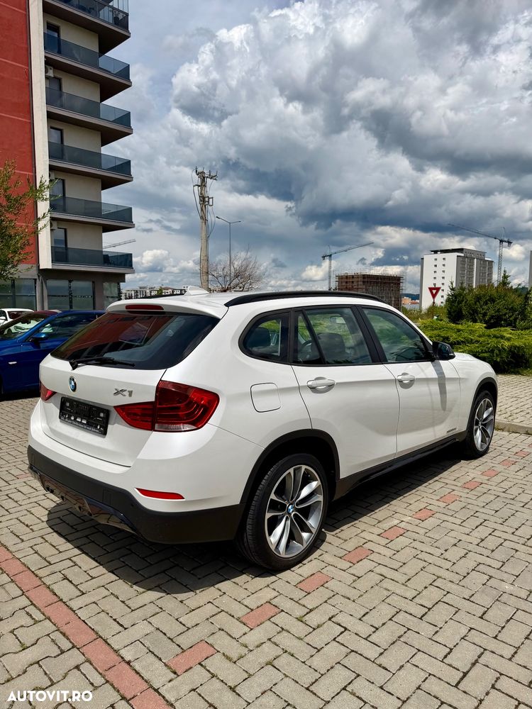 BMW X1 xDrive20d Aut. Sport Line - 4