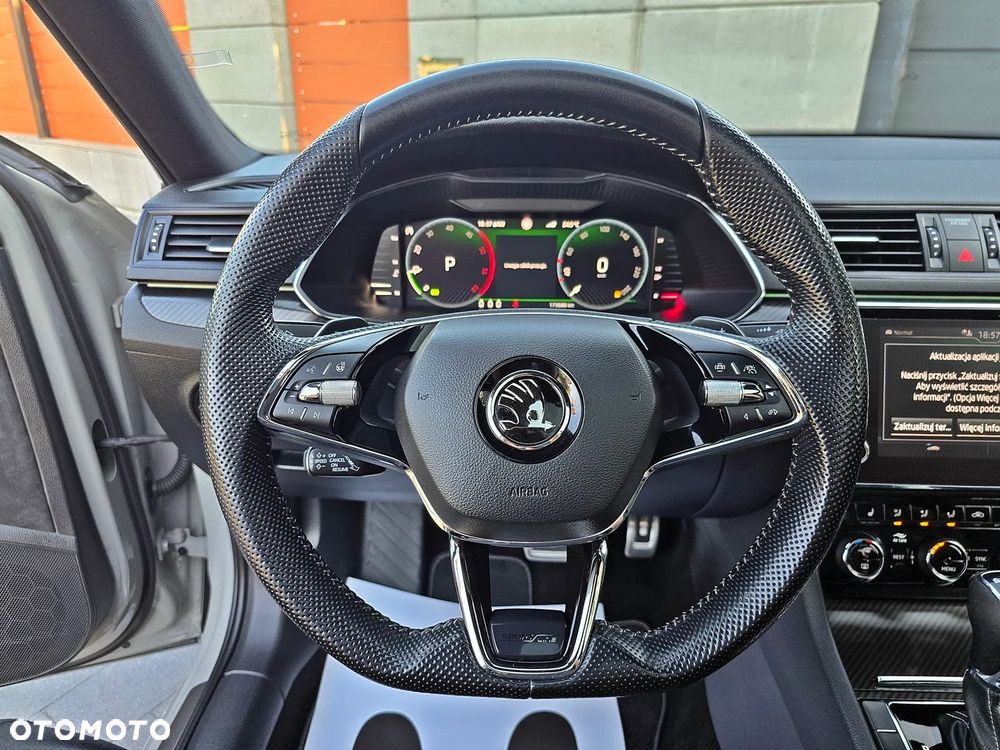 Skoda Superb 2.0 TDI 4x4 DSG Sportline - 23