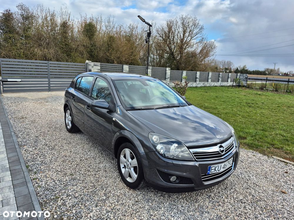 Opel Astra 1.4 Edition 111 Jahre - 12
