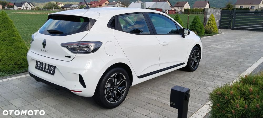 Renault Clio 1.6 E-TECH Equilibre - 29