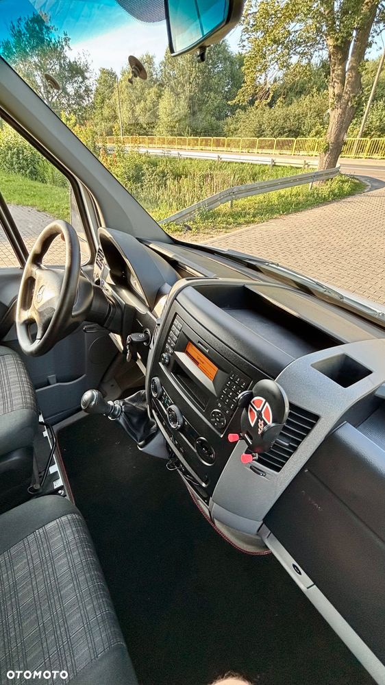 Mercedes-Benz Sprinter - 16