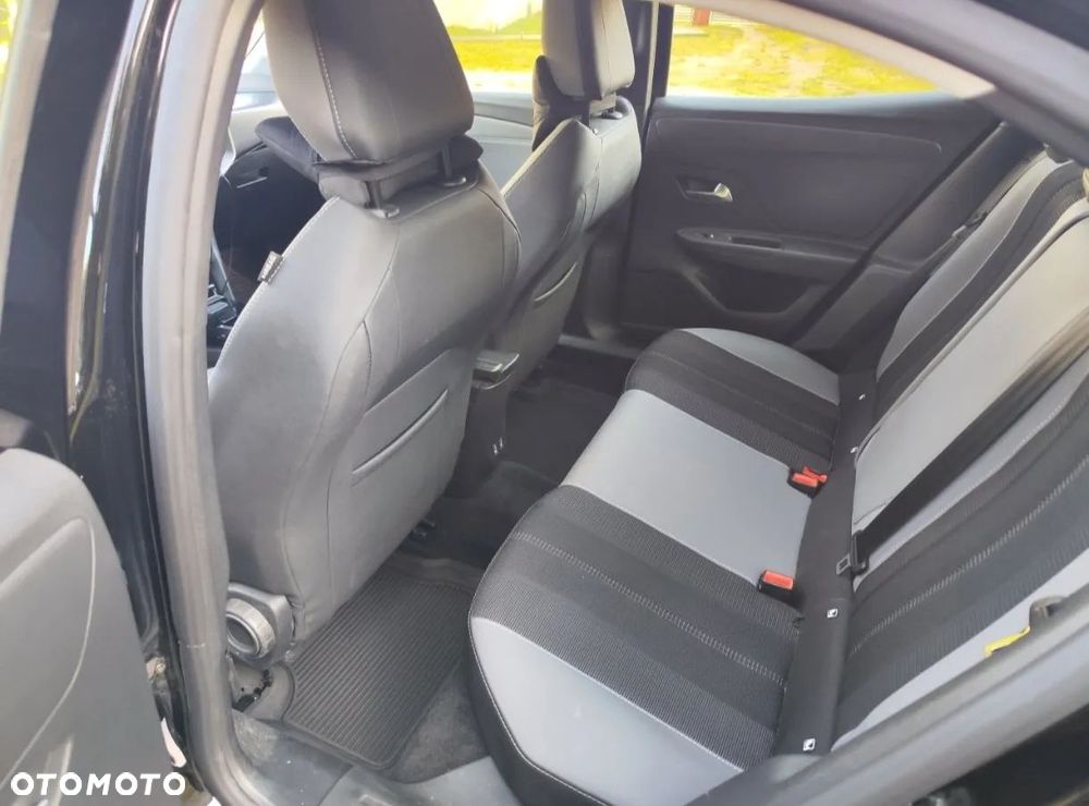 Opel Mokka 1.2 T Edition S&S - 8