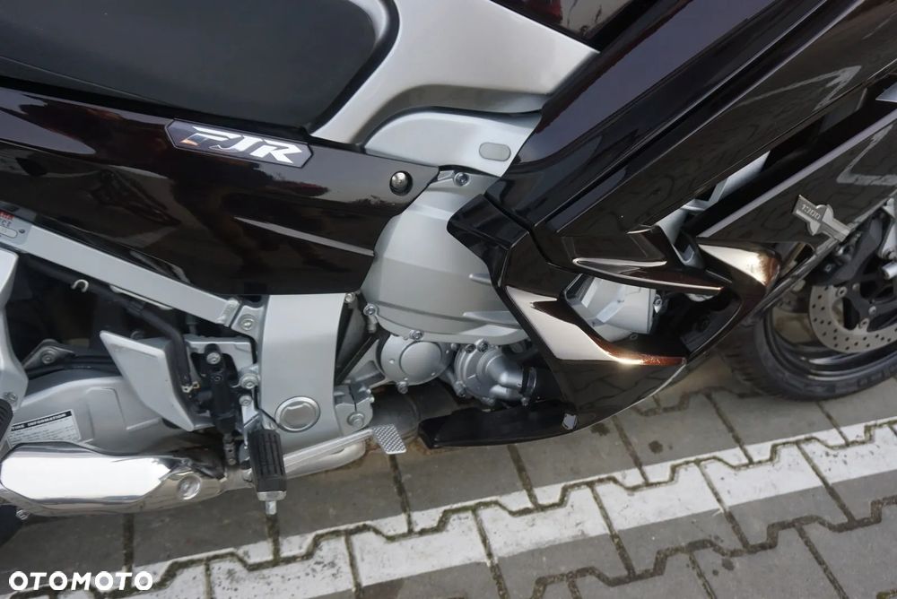 Yamaha FJR - 9