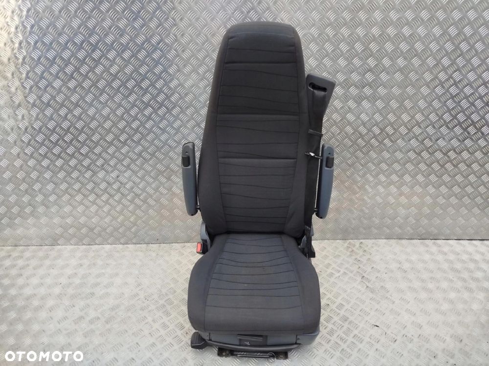 FOTEL KIEROWCY SCANIA STREAMLINE - 1