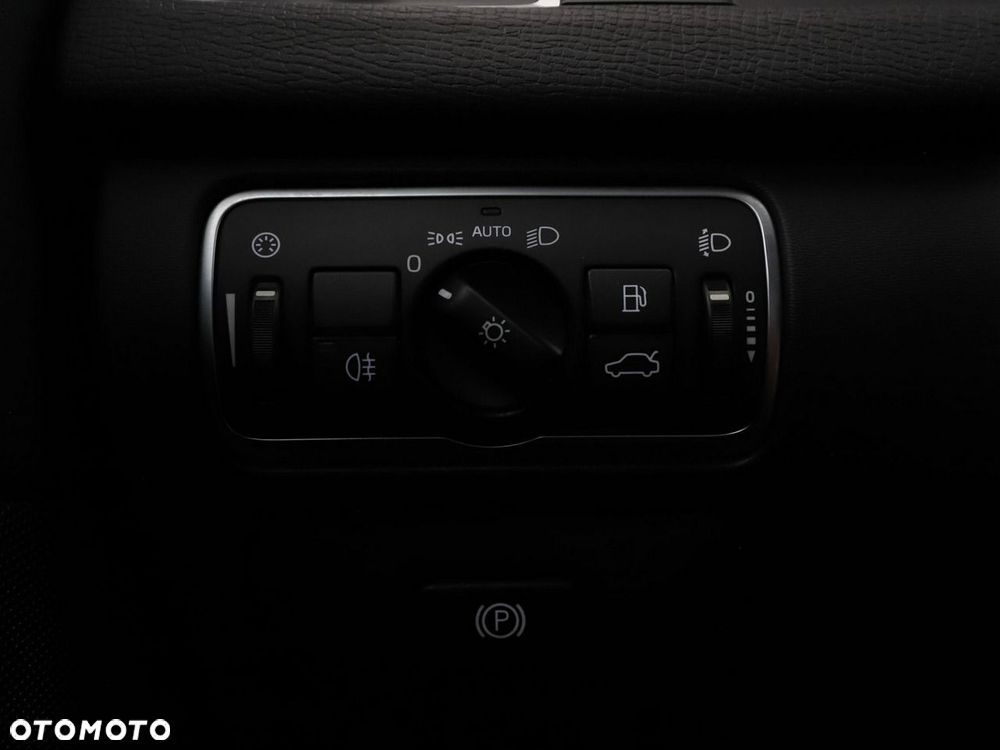 Volvo XC 60 D3 Drive-E Kinetic - 29