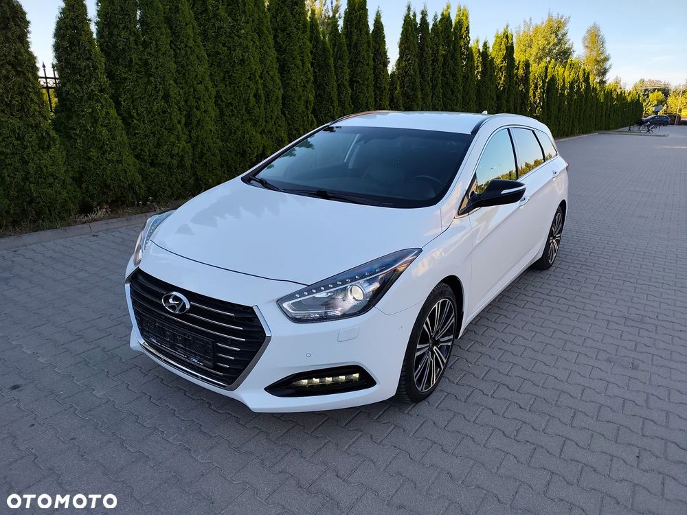 Hyundai i40 Kombi 1.7 CRDi DCT Premium - 9
