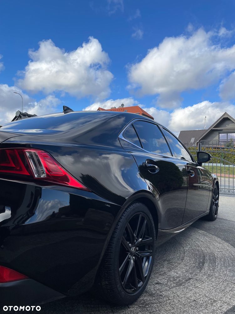 Lexus IS 200t F Sport - 13