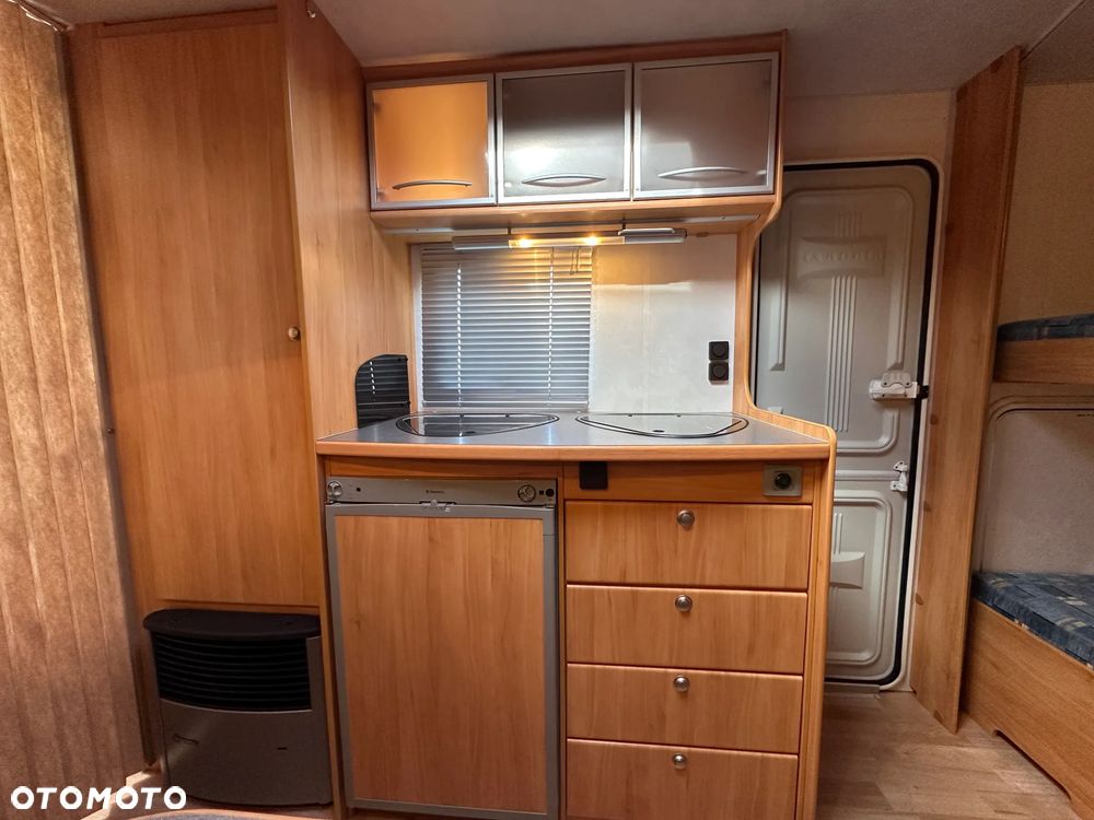 Adria ADORA 542 TK z przedsionkiem Isabella i łóżkami piętrowymi. - 17