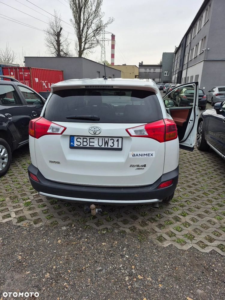 Toyota RAV4 - 8