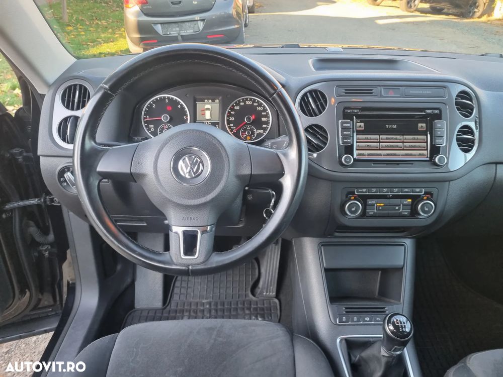 Volkswagen Tiguan 2.0 TDI DPF BlueMotion Technology Exclusive - 12