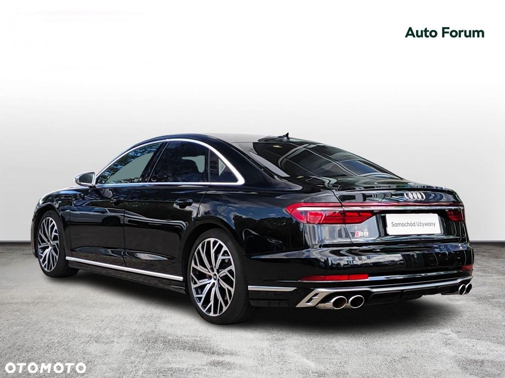 Audi S8 - 3