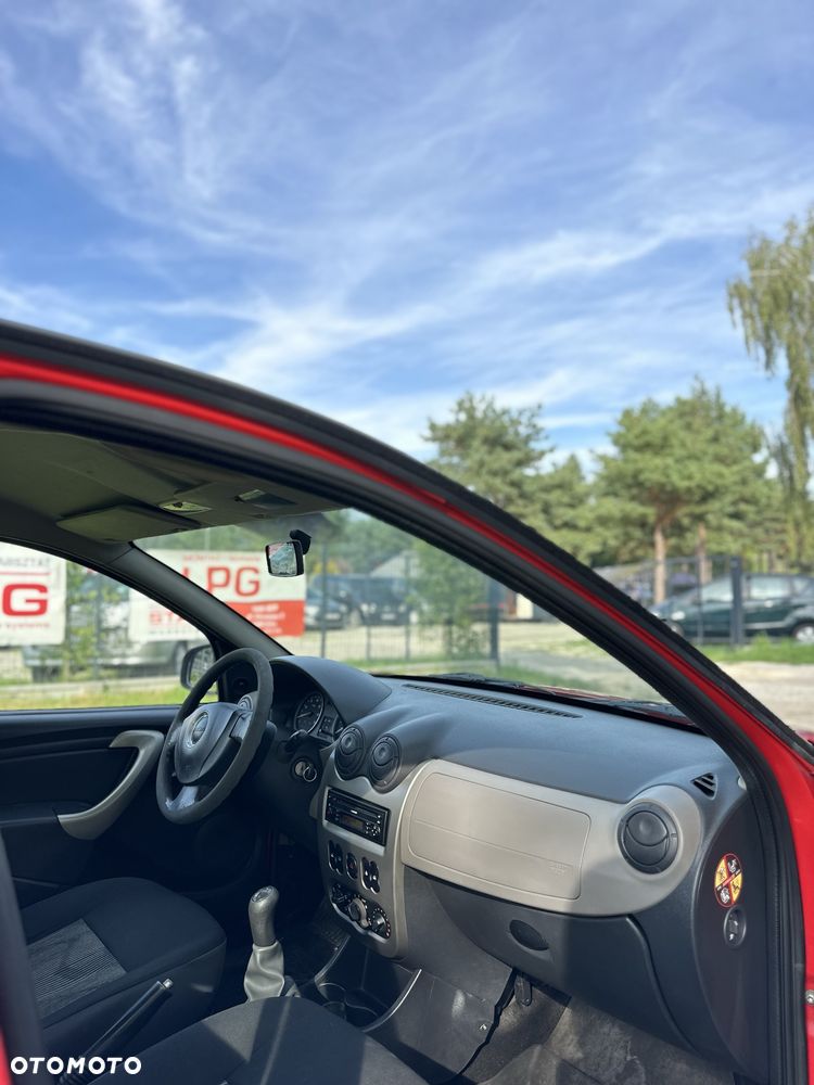 Dacia Sandero - 7