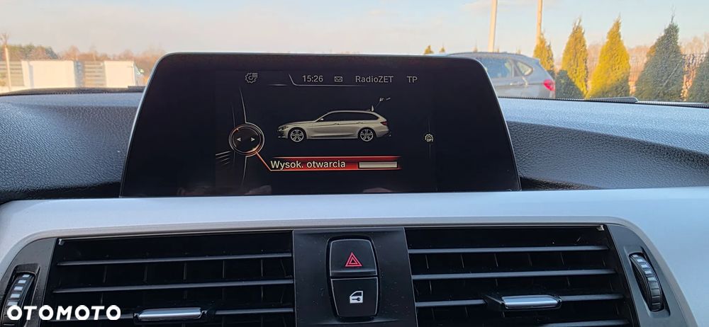 BMW Seria 3 320d xDrive Sport Line - 29