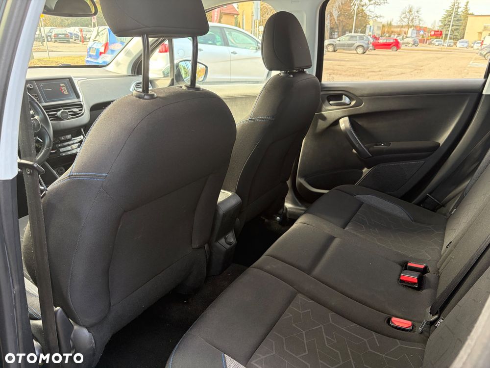 Peugeot 2008 PureTech 82 Style - 20