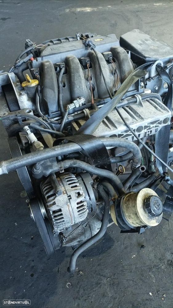 MOTOR COMPLETO | RENAULT MEGANE Scenic (JA0/1_) | 96 - 01 | Ref: K4J750 - 3