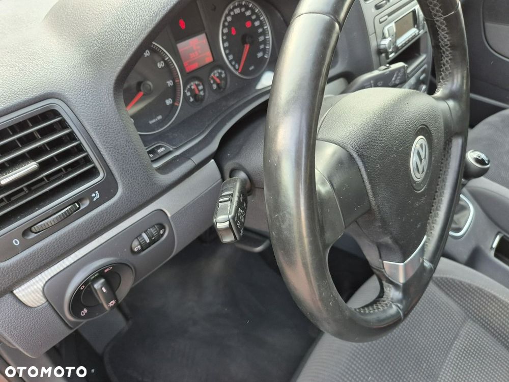 Volkswagen Golf - 14
