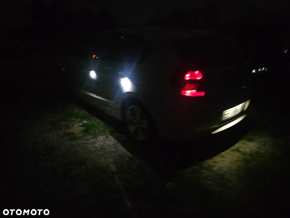 BMW Seria 1 - 18