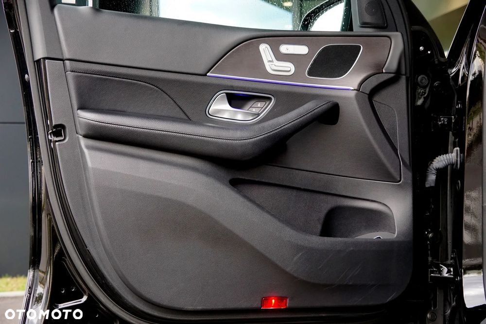 Mercedes-Benz GLE 300 d 4Matic 9G-TRONIC AMG Line - 38