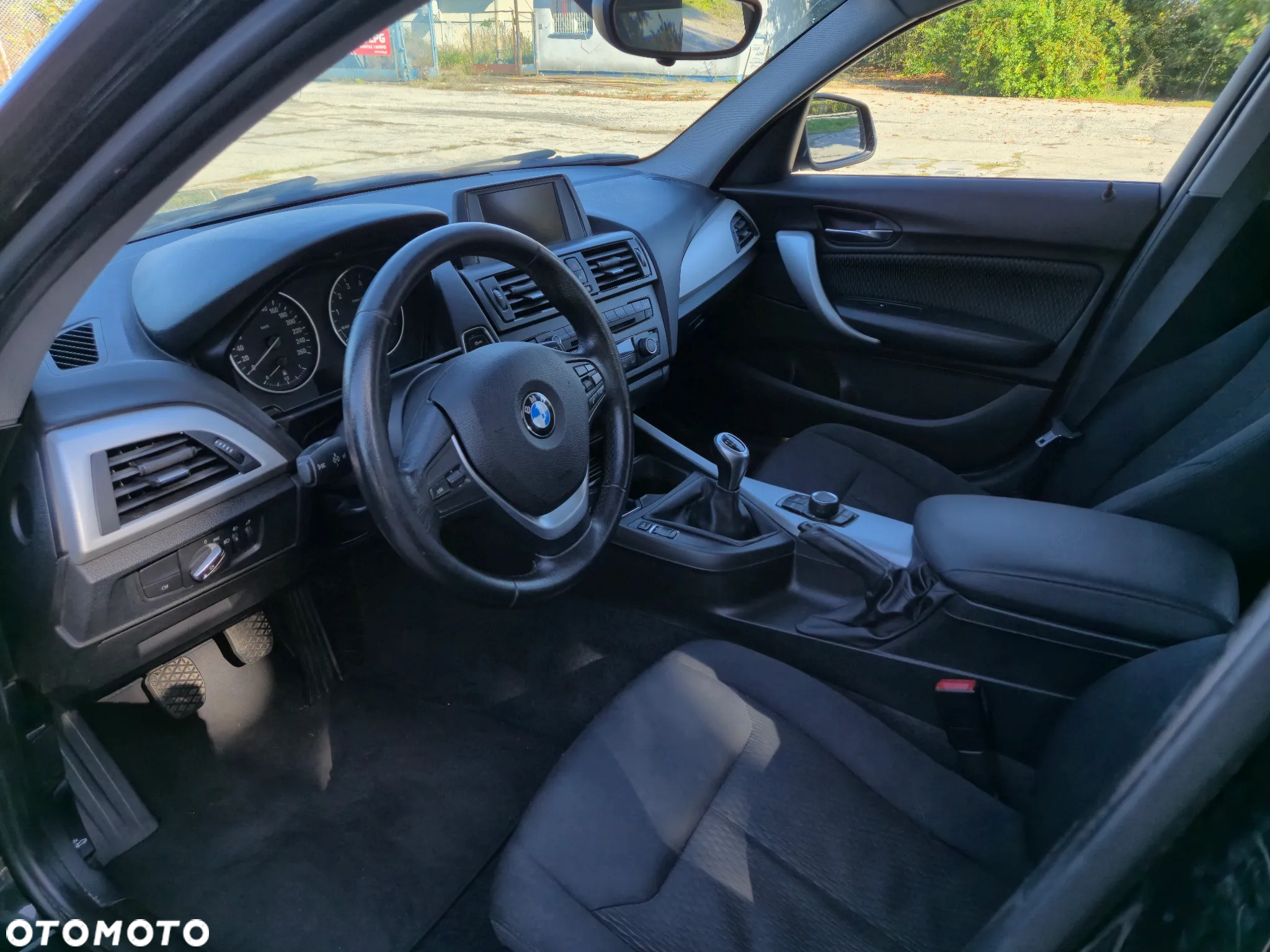 BMW Seria 1 116i - 12