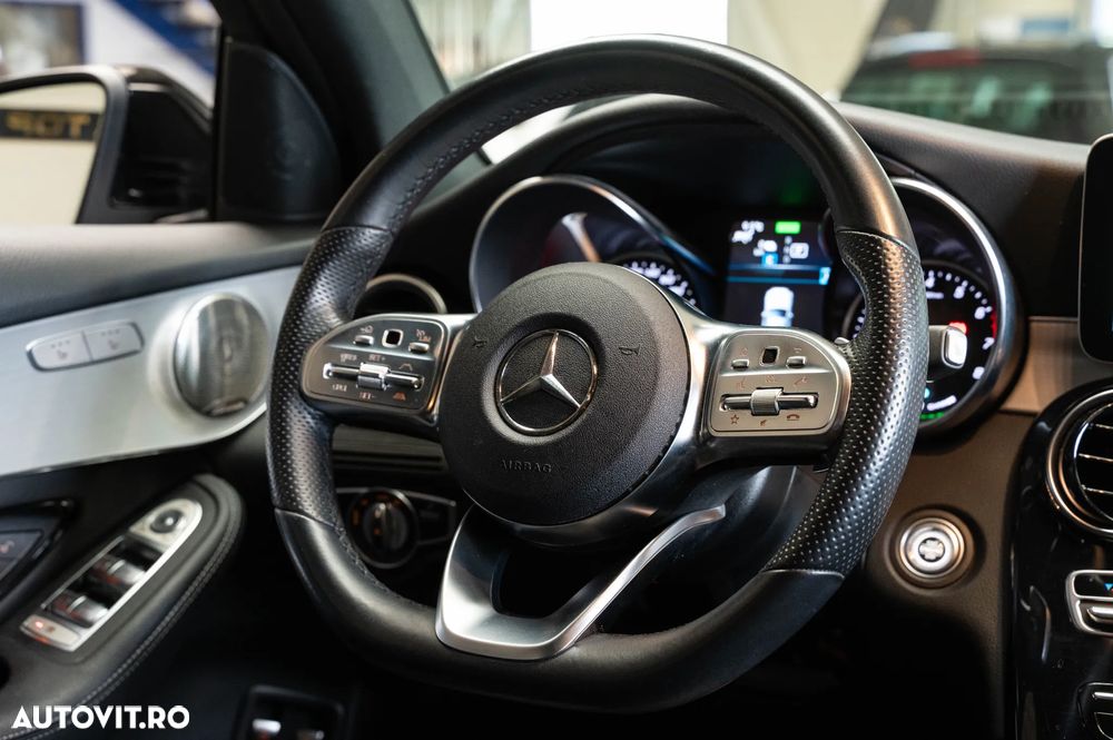 Mercedes-Benz GLC Coupe 300 e 4Matic 9G-TRONIC AMG Line - 14