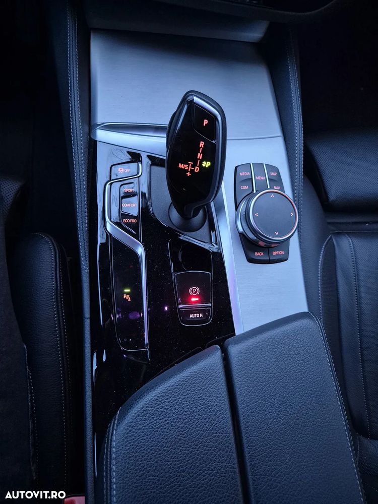 BMW Seria 5 520d xDrive AT MHEV - 8