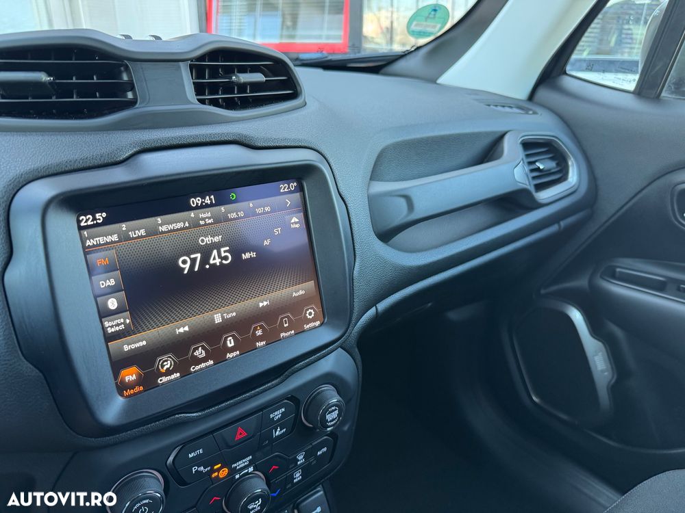 Jeep Renegade 1.3 Turbo 4x2 DDCT6 Limited - 24