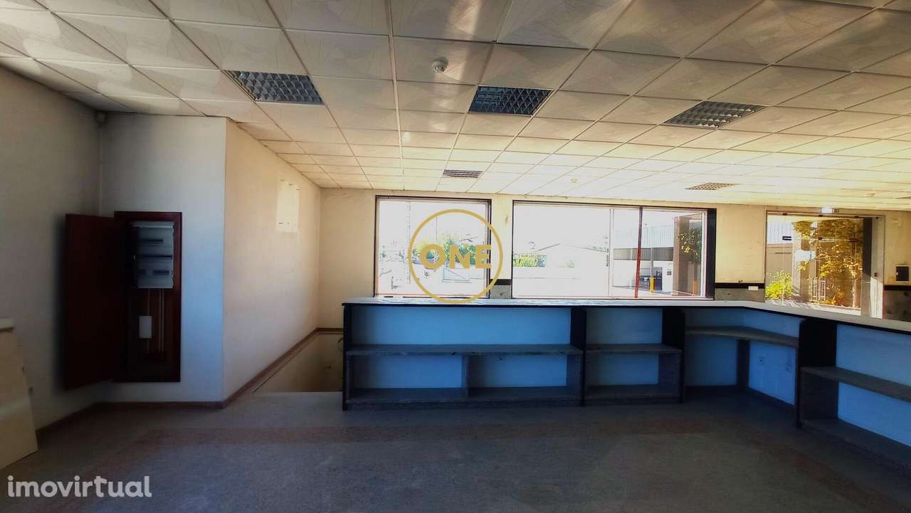 Armazém industrial Famalicão - Grande imagem: 4/29