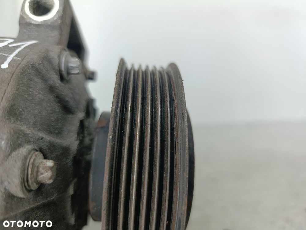 POMPA, SPRĘŻARKA KLIMATYZACJI AUDI A3 8P/8PA/8P7 2.0 FSI - 5