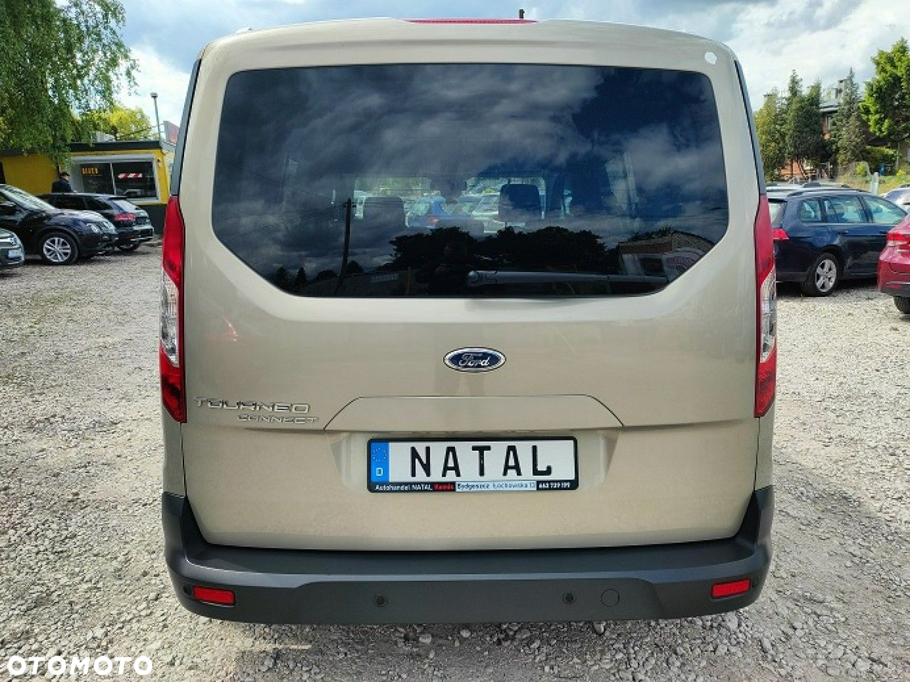 Ford Tourneo Connect Grand - 3