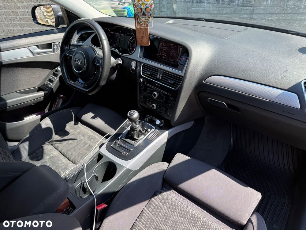 Audi A4 Avant 2.0 TDI - 23