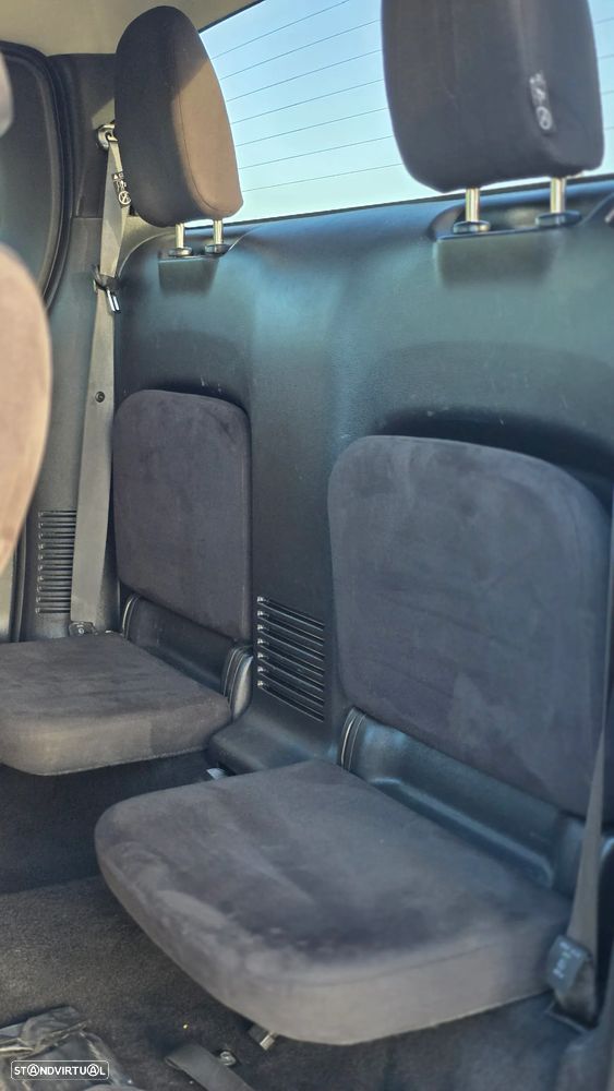 Nissan Navara 2.3 dCi CD 4WD Tekna - 16