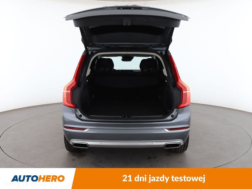 Volvo XC 90 D5 AWD Inscription 7os - 16