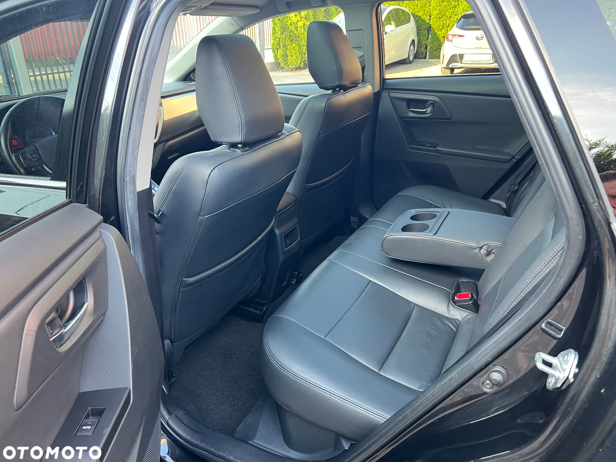 Toyota Auris 1.8 HSD Prestige - 21