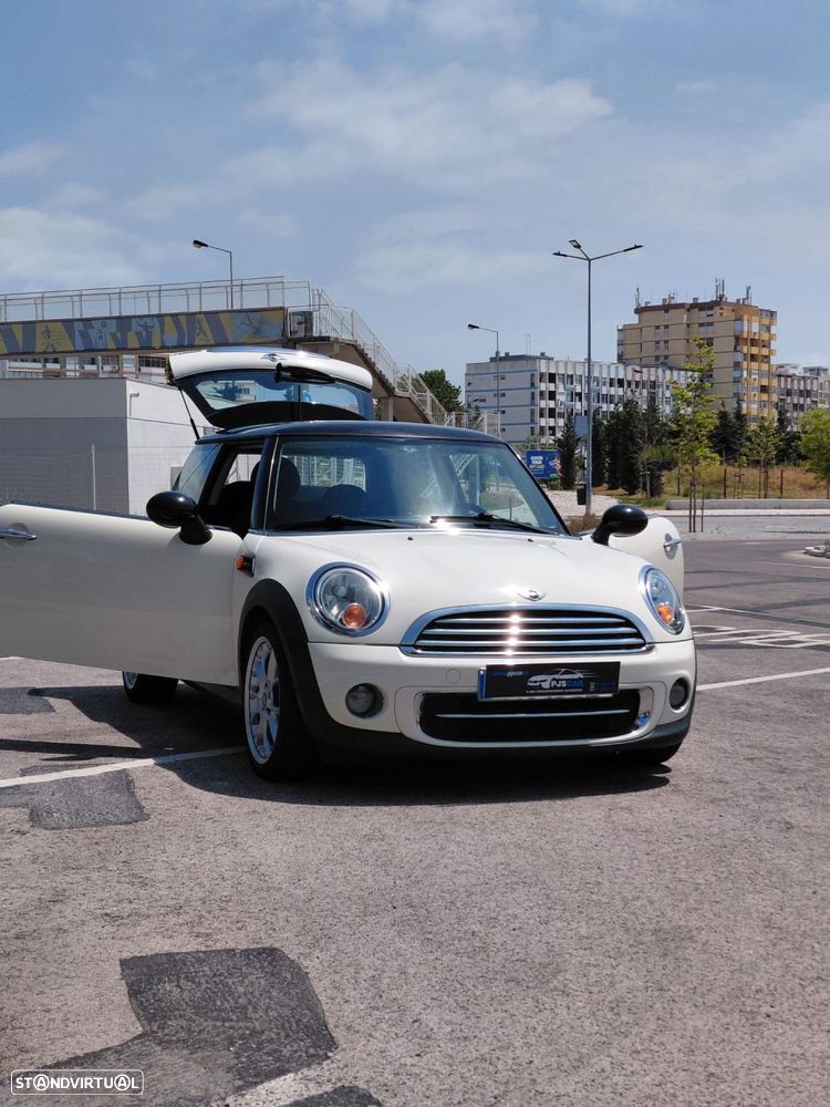 MINI 3 Portas Cooper D - 15