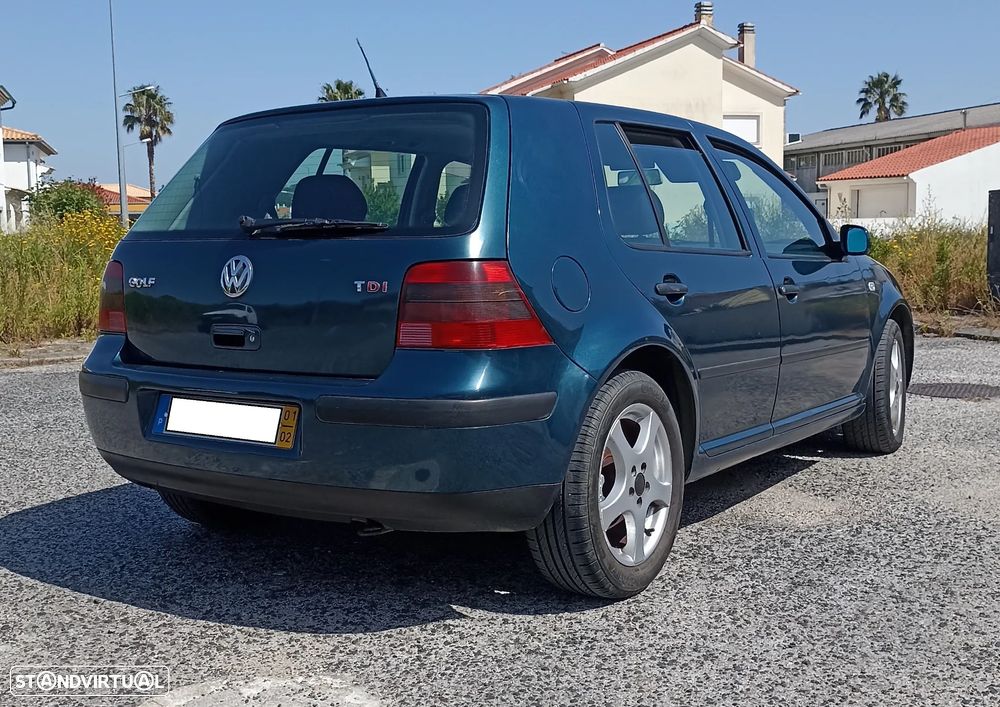 VW Golf - 4